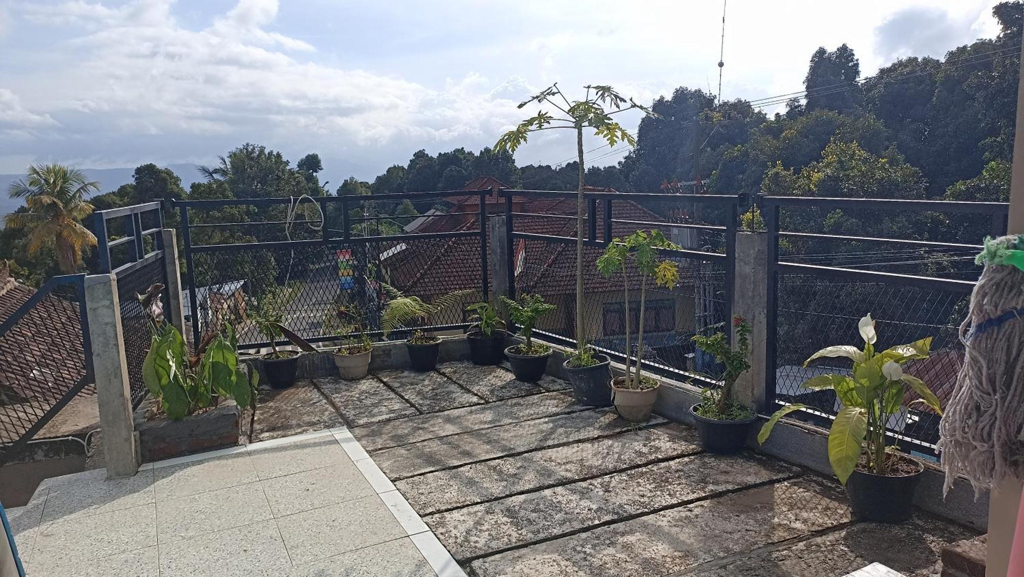 Puri Pilihani Hostel Munduk  Ngoại thất bức ảnh